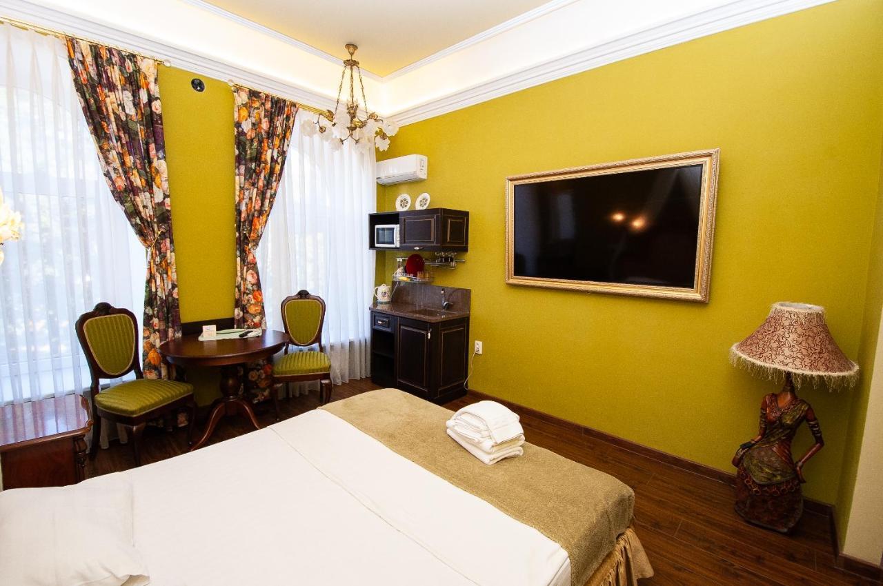 Art Suites Near Deribasovskaya Odessa Extérieur photo